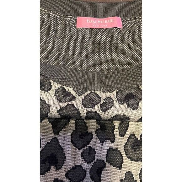 Isaac Mizrahi Leopard Print Sweater Women’s Size Small Crew Neck - Picture 3 of 5